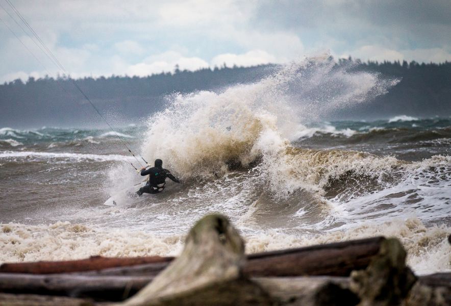 240 Jordy shredding in 40+knots
