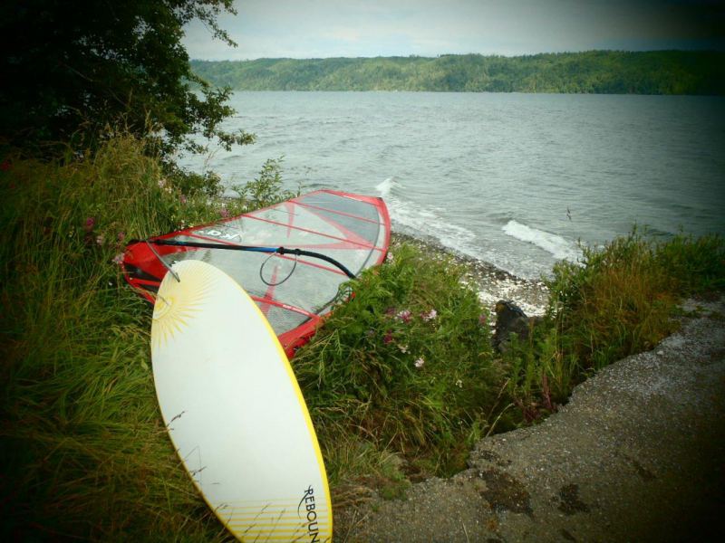 Eagle Creek Launch - shallows 100+yrds out
Complete with flowers.....I wanna kite here :)
