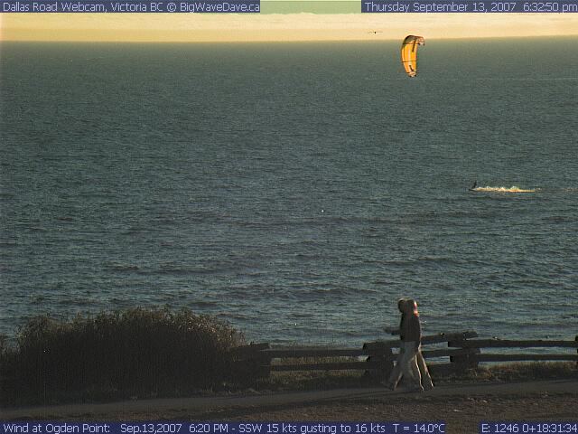 Solo Session
Larry has it all to himself for a late Summer session of mellow kiting.
