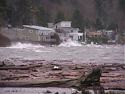 2006 Feb 4 @ Ferry Terminal - splash on the windows.jpg