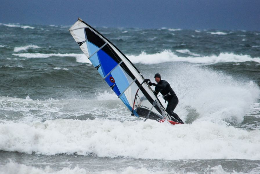 Doc - Testing the spray capabilities of the twin fin.
