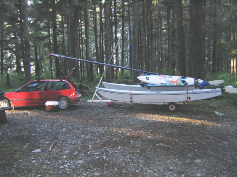 Hobie at Nitinat... First trip of 2005!!!
It's not thaaat much longer than my car.... really :)
