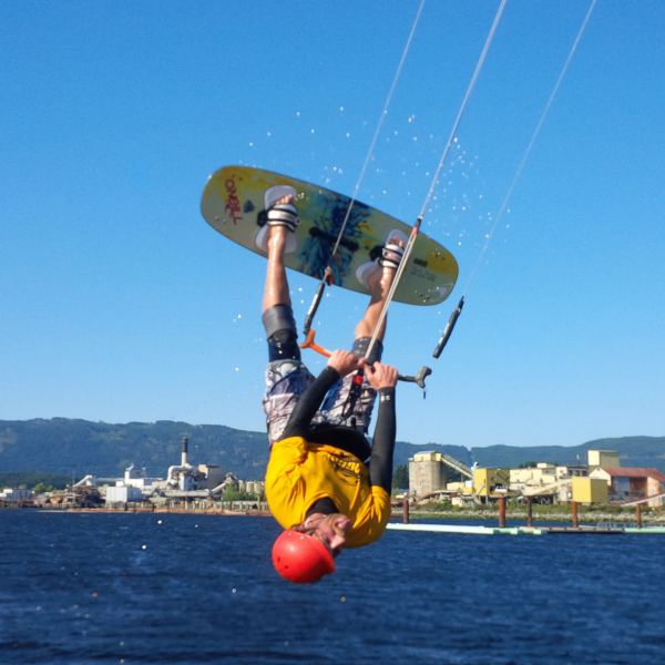 Jacob showing off his board to spectators in PA
PA-Harbour Quay, centennial pier, great vantage point for spectators as kiters enjoy the buttery flat, warm ocean water
