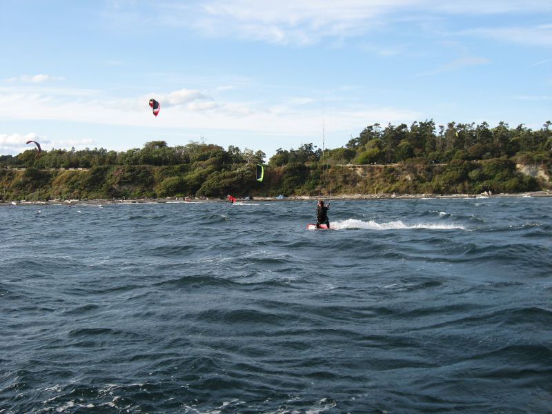 Kiteboarding_August_25_2009_006.JPG