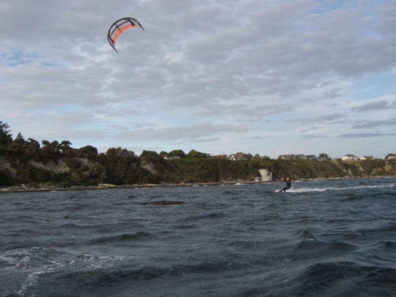 Kiteboarding_August_25_2009_058.JPG