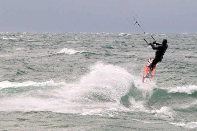 Lift Off
Keywords: Waves Kiteboard wind Water