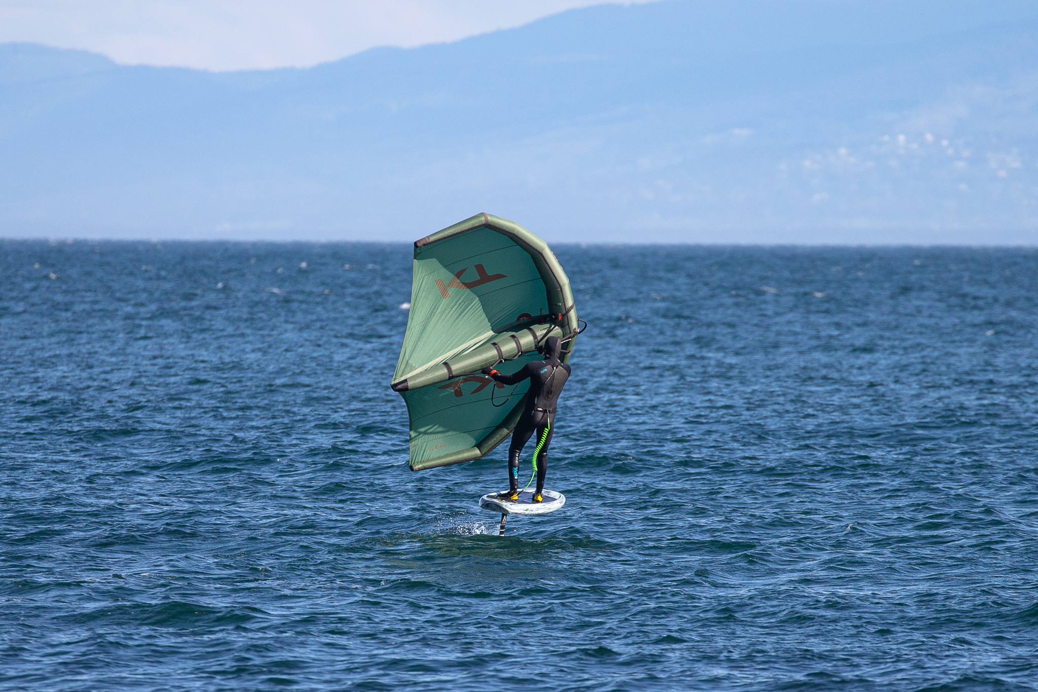 First day at Ross Bay in years
Quick Demo of new 2022 KT and Goya foil gear

Photos by: Winddoctor
