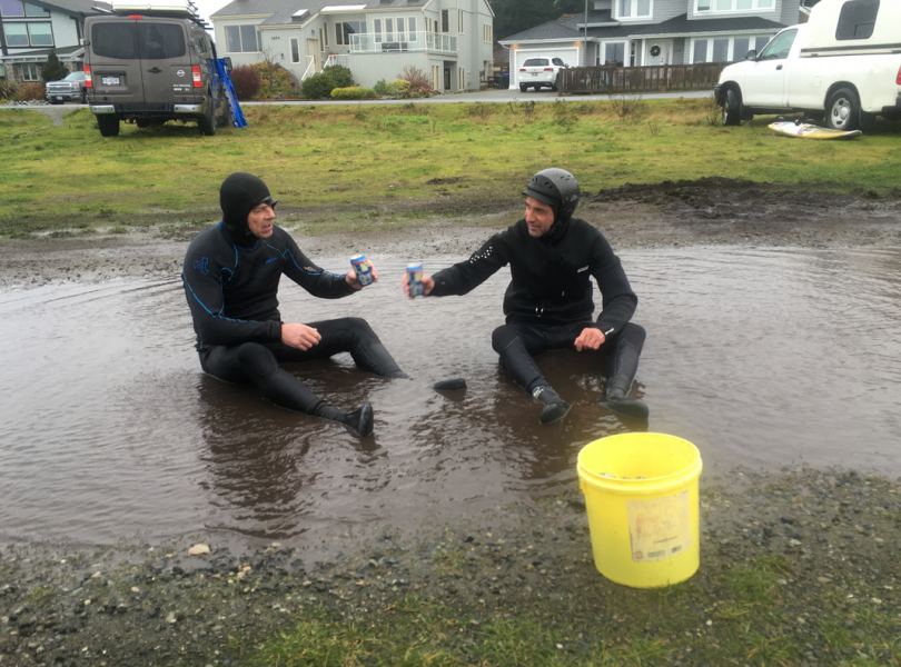 AprÃ¨s-happy-new-year-wsurf covid-safe hot-tub w/ bubblies
